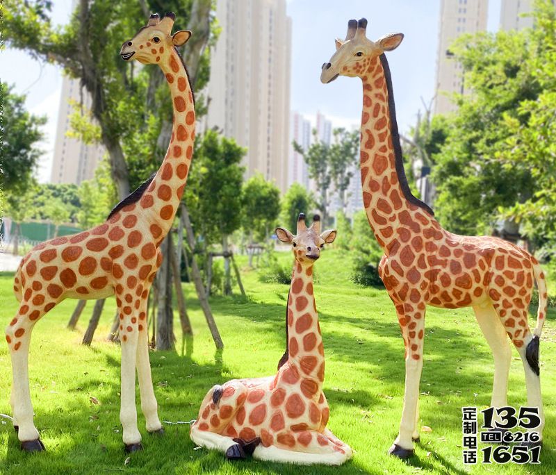 戶外公園玻璃鋼仿真動(dòng)物長頸鹿雕塑 戶外公園玻璃鋼仿真動(dòng)物長頸鹿雕塑